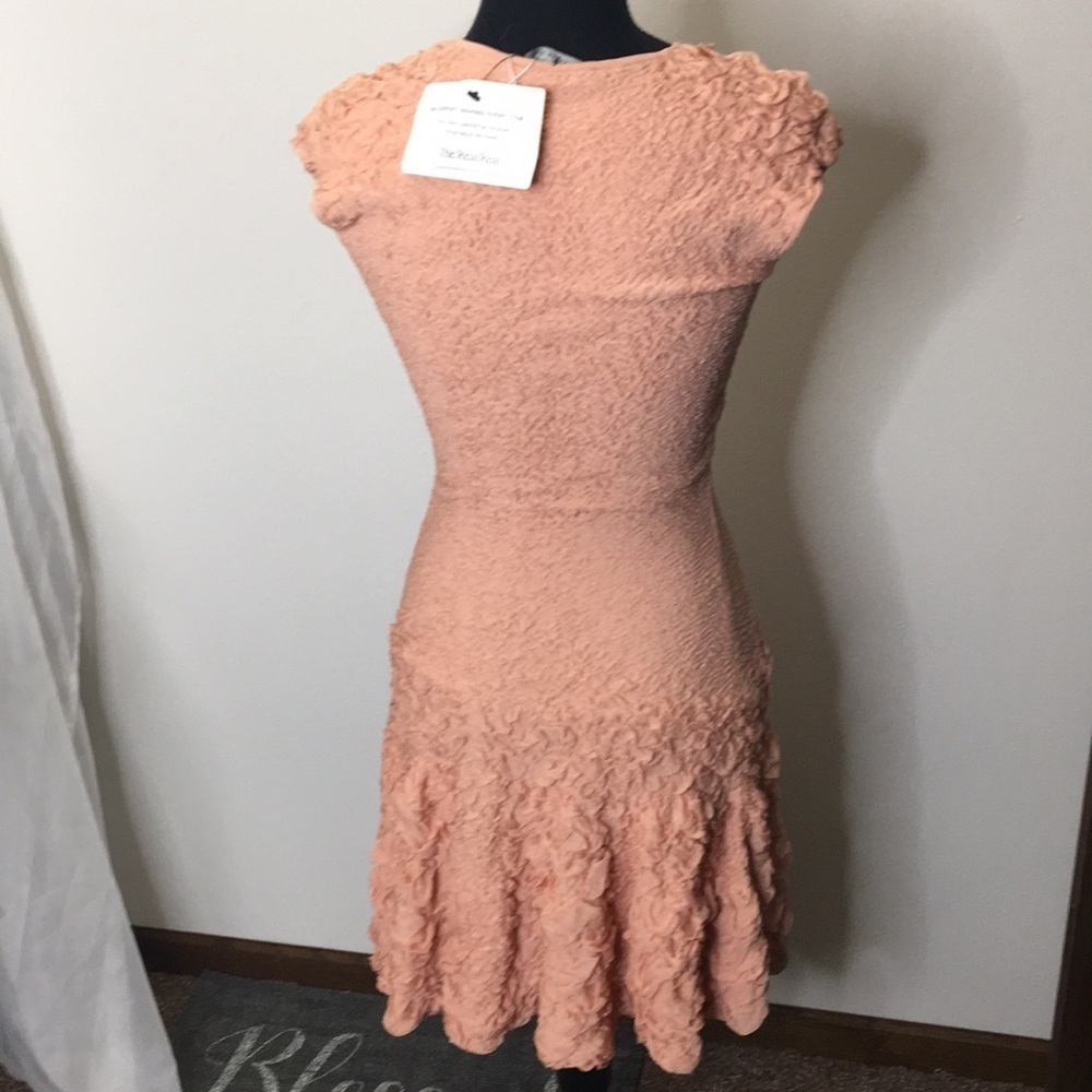 Alexander McQueen blush peach textural pucker knit flounced dress size s… - Picture 6 of 12